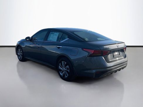 Used 2023 Nissan Altima 2.5 S image 5