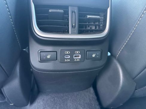 Used 2024 Subaru Outback Limited AWD/4WD image 22