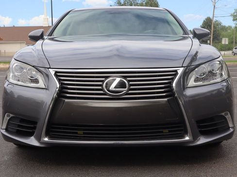 Used 2014 Lexus LS 460 AWD w/ Comfort Package image 13