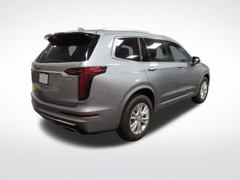 Used 2024 Cadillac XT6 Luxury FWD image 5