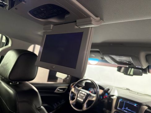 Used 2019 GMC Yukon Denali w/ Open Road Package AWD/4WD image 28