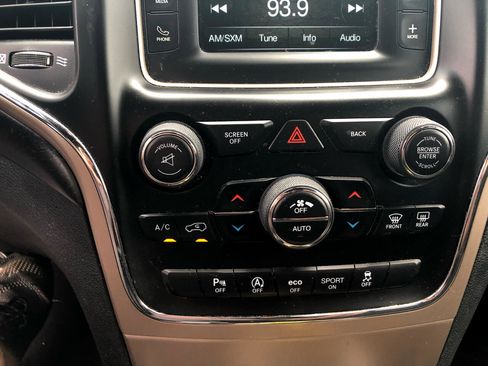 Used 2016 Jeep Grand Cherokee Laredo w/ Quick Order Package 23E image 27