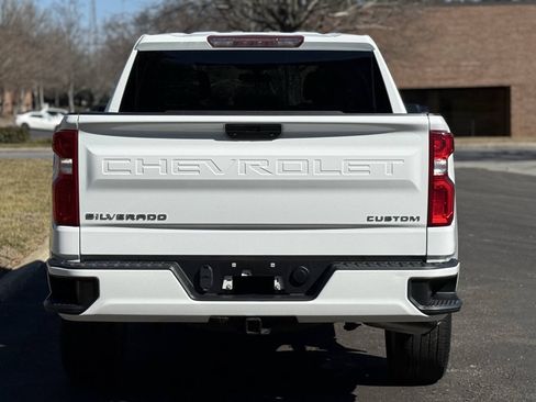 Used 2022 Chevrolet Silverado 1500 Custom AWD/4WD image 5