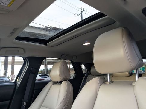 Used 2025 MAZDA CX-30 AWD 2.5 S w/ Preferred Package image 17