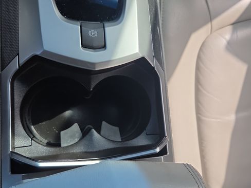 Used 2011 Cadillac CTS Coupe RWD image 27