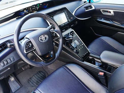Used 2018 Toyota Mirai image 8