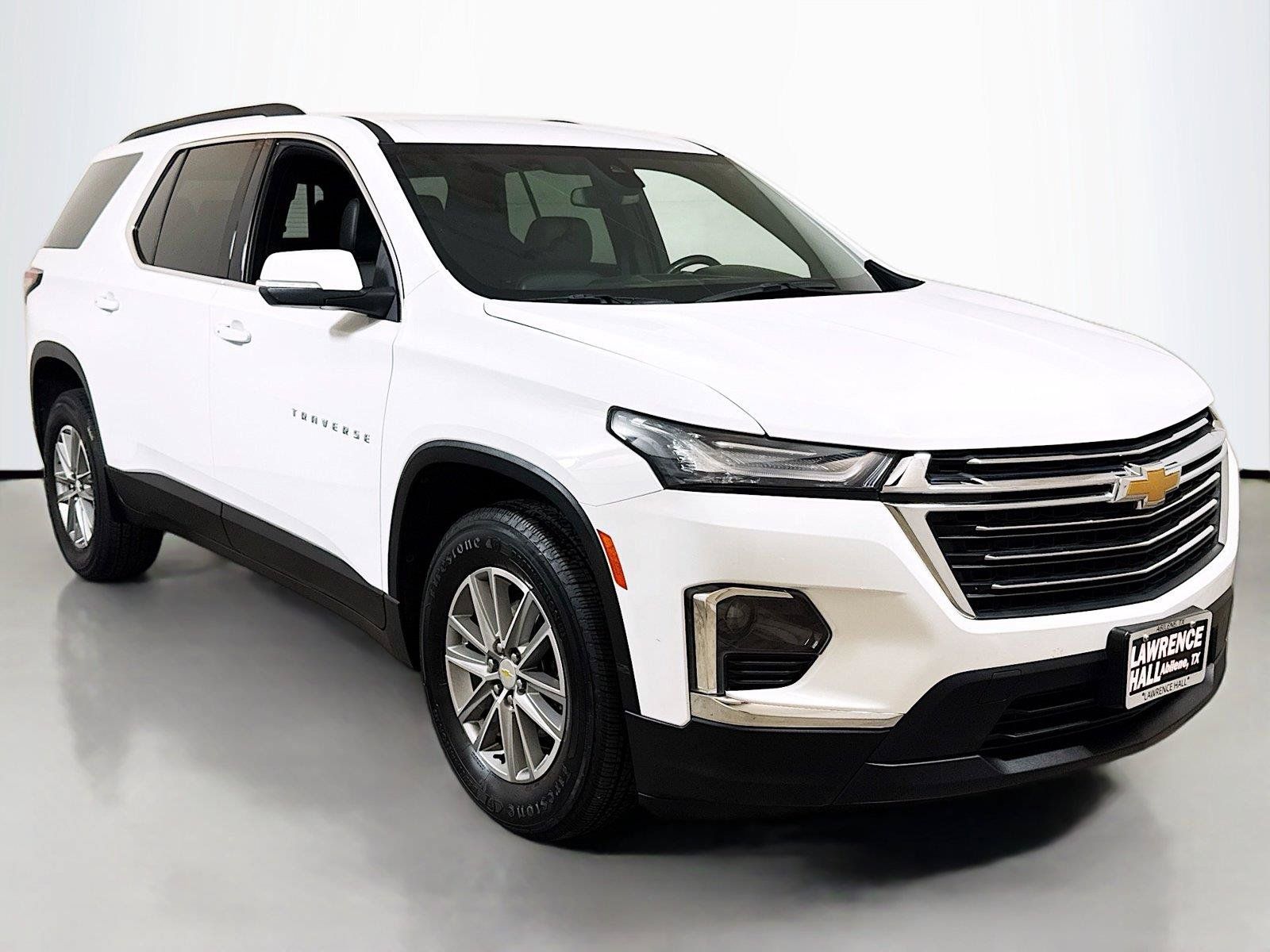 Used 2023 Chevrolet Traverse LT FWD image 3