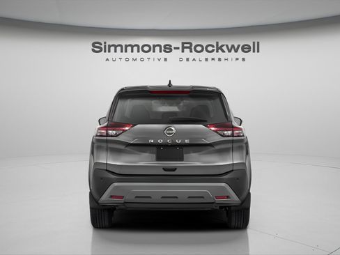 Used 2023 Nissan Rogue S AWD/4WD image 6