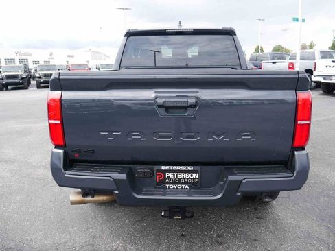 Used 2024 Toyota Tacoma TRD Off-Road image 18