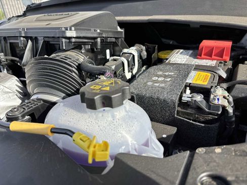 New 2025 Jeep Compass Sport image 13