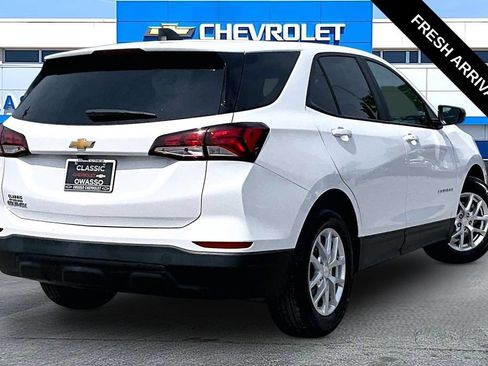 Used 2024 Chevrolet Equinox LS w/ LS Convenience Package FWD image 19