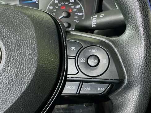 Used 2023 Toyota Corolla LE image 17
