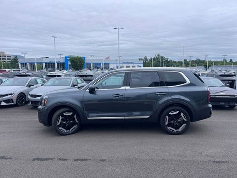 Used 2024 Kia Telluride EX w/ EX Captain's Chair Package AWD/4WD image 7