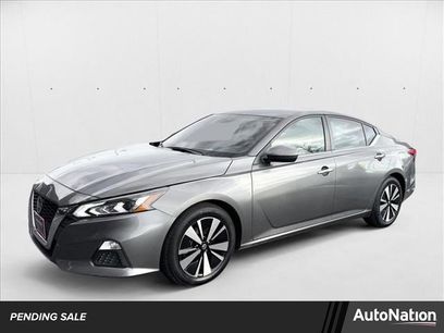 Used 2022 Nissan Altima 2.5 SV