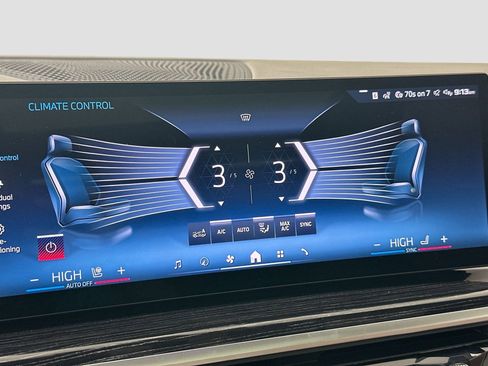 New 2026 BMW X7 M60i image 15