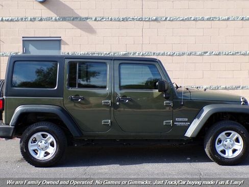 Used 2015 Jeep Wrangler Unlimited Sport image 8