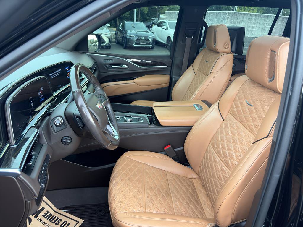 Used 2021 Cadillac Escalade ESV Sport AWD/4WD image 27