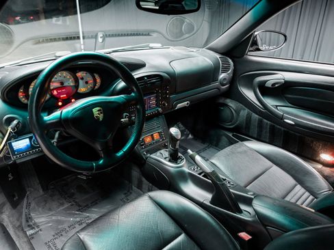 Used 2004 Porsche 911 Turbo image 7