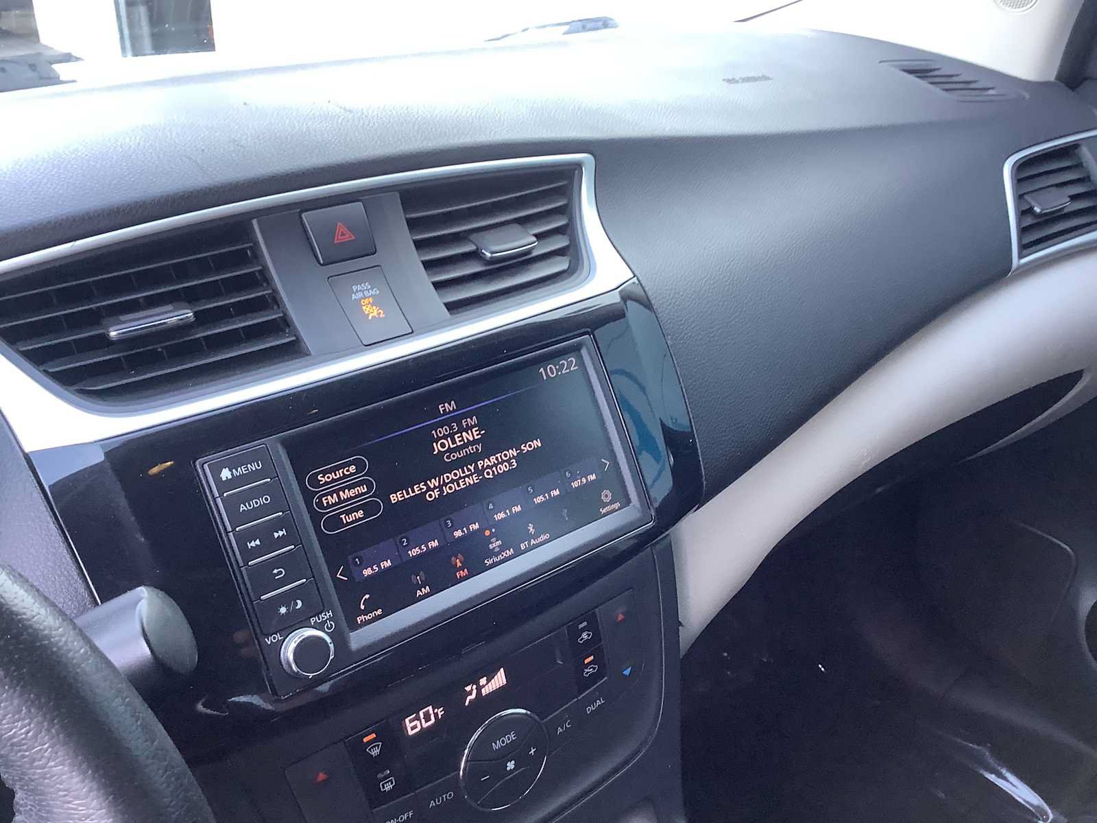 Used 2019 Nissan Sentra SV w/ Special Edition Package FWD image 17