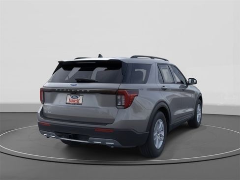New 2026 Ford Explorer Active image 8