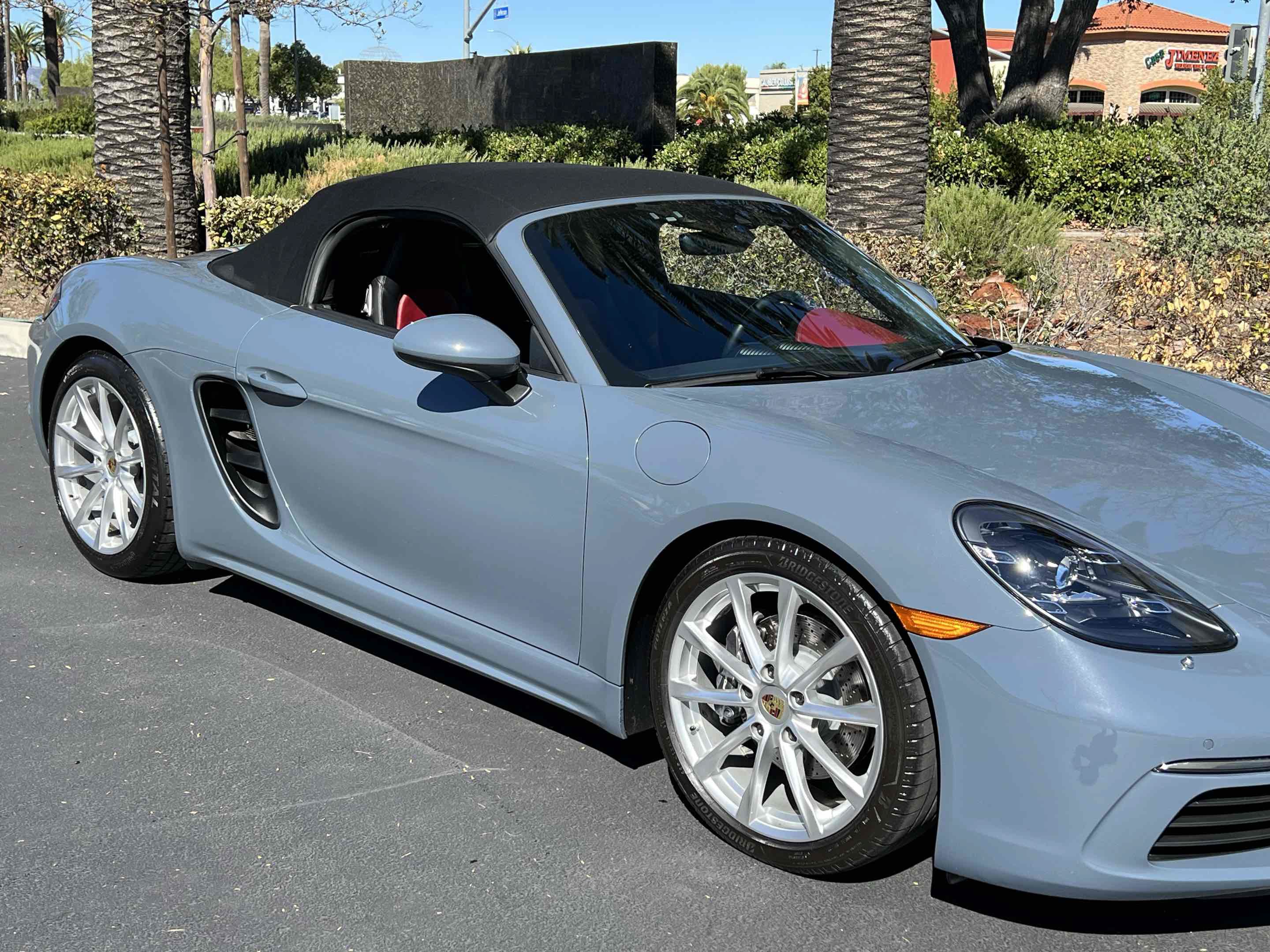 Used 2017 Porsche 718 Boxster RWD image 43