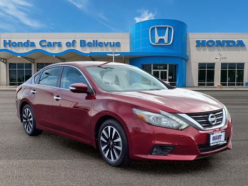 Used 2018 Nissan Altima 2.5 SL w/ 2.5 SL Technology Package FWD image 10