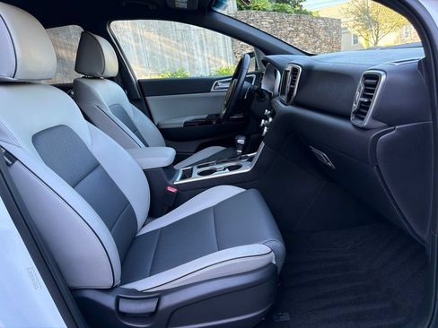 Used 2019 Kia Sportage EX w/ EX Sport Appearance Package AWD/4WD image 27