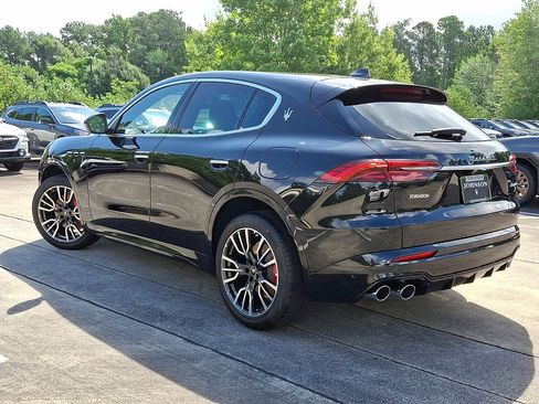 New 2025 Maserati Grecale GT image 11