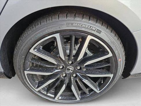 New 2025 Honda Accord Touring image 9