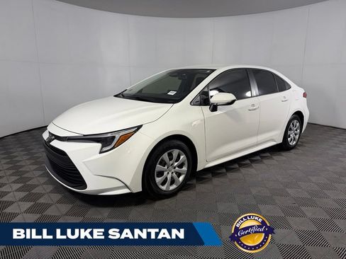 Used 2026 Toyota Corolla LE FWD image 1