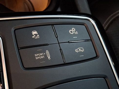 Used 2019 Mercedes-Benz GLE 63 AMG 4MATIC image 20