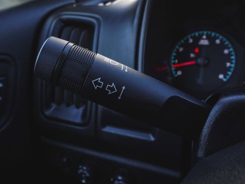 Used 2022 Chevrolet Colorado LT w/ LT Convenience Package image 22