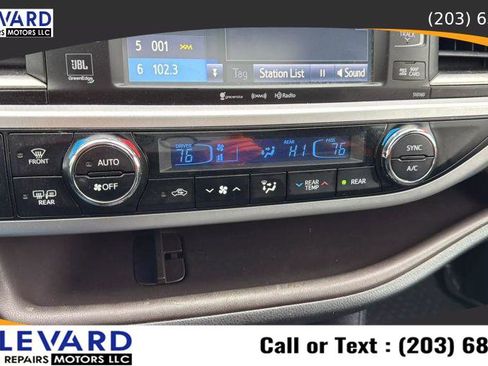 Used 2016 Toyota Highlander Limited image 18