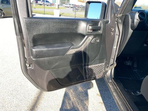 Used 2017 Jeep Wrangler Unlimited Sport w/ Quick Order Package 24S image 12