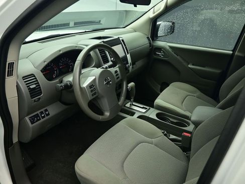 Used 2019 Nissan Frontier SV image 49