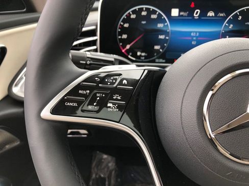 New 2026 Mercedes-Benz E 350 4MATIC Sedan image 21