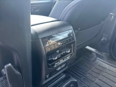 Used 2023 Jeep Grand Cherokee L Laredo AWD/4WD image 7