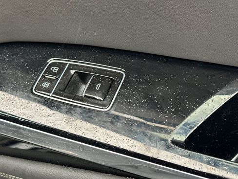 Certified 2025 Cadillac Escalade Premium Luxury image 23