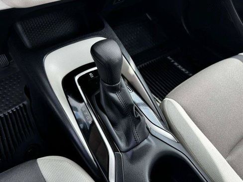 Used 2023 Toyota Corolla LE FWD image 34