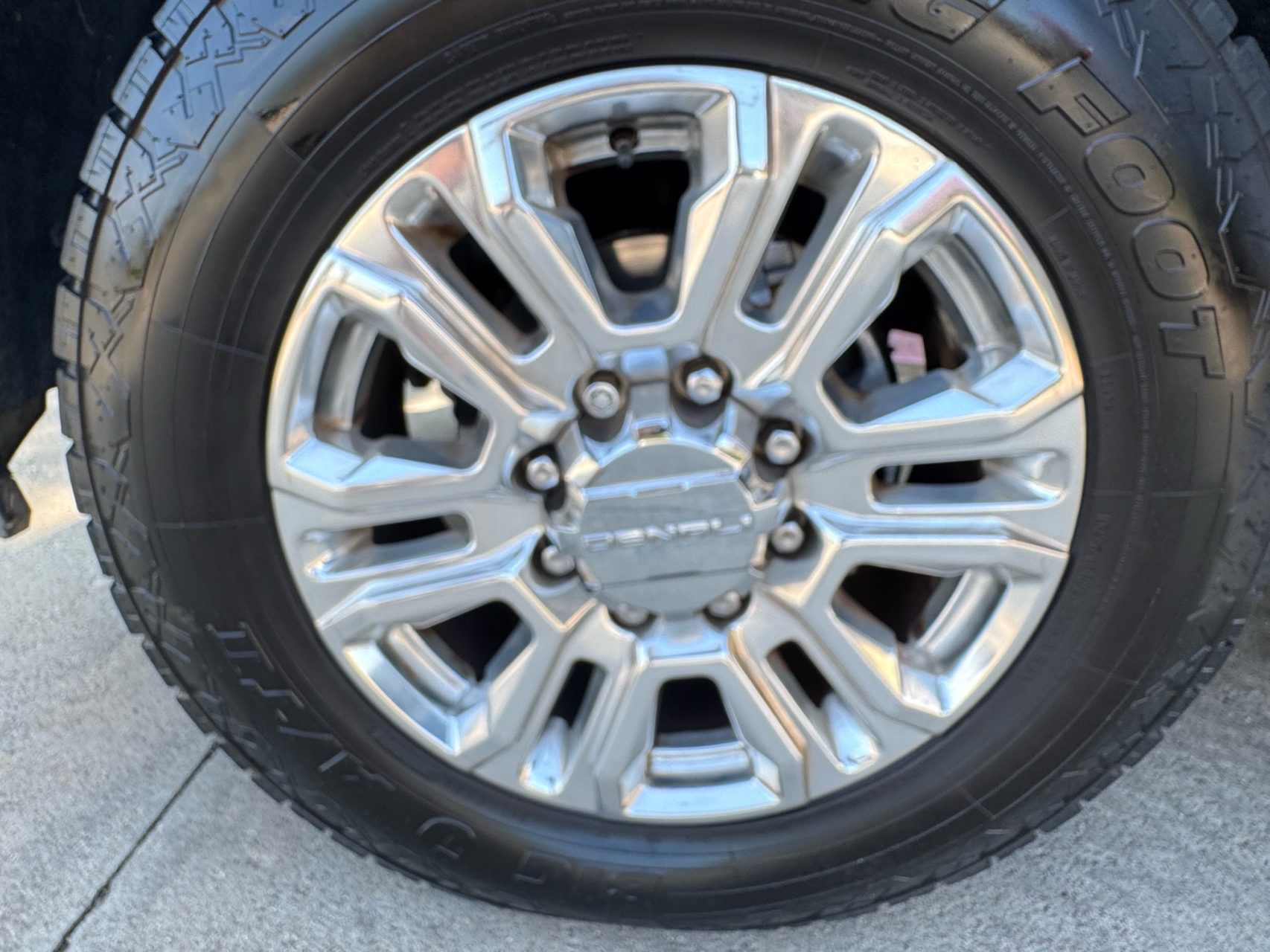 Used 2022 GMC Sierra 3500 Denali w/ Denali Ultimate Package AWD/4WD image 37