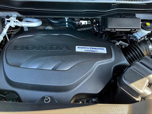 Used 2016 Honda Pilot Elite image 33