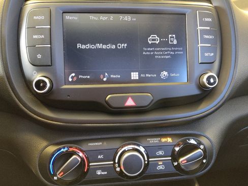 Used 2023 Kia Soul LX w/ LX Technology Package FWD image 25