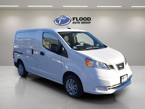Used 2020 Nissan NV200 S w/ Back Door Glass Package image 1