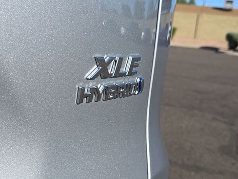Used 2024 Toyota RAV4 XLE AWD/4WD image 33