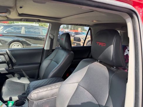 Used 2020 Toyota 4Runner TRD Off-Road Premium w/ Moonroof Package AWD/4WD image 9