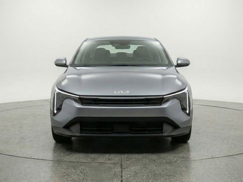Used 2025 Kia K4 LXS image 2