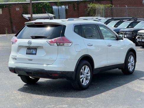 Used 2016 Nissan Rogue SV w/ SV Premium Package FWD image 6
