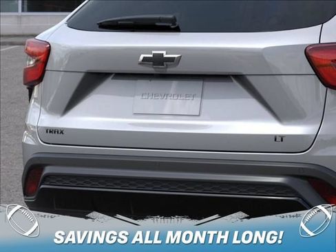 New 2026 Chevrolet Trax LT w/ Driver Confidence Package FWD image 14