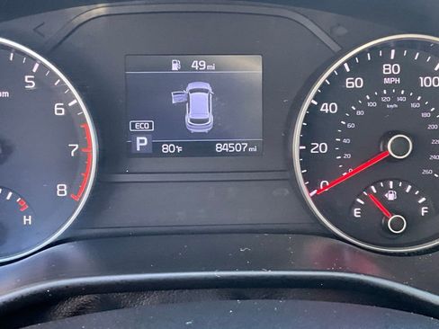 Used 2022 Kia Sportage EX image 11