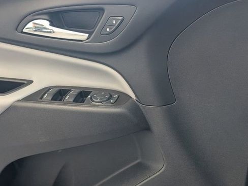 Used 2024 Chevrolet Equinox LS w/ LS Convenience Package image 26